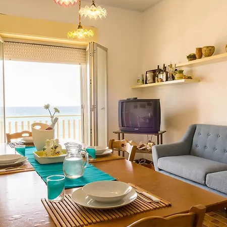 Sea Escape Apartment *